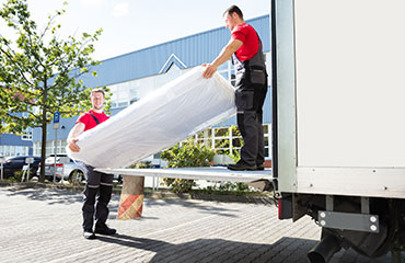 Depending on your needs, well dispatch a scaleable team of experienced hauling professionals to handle all the labor of removing your used hotel mattresses. This includes pickup and transportation, thus boosting turnaround time effectively making hotel rooms available as soon as possible.